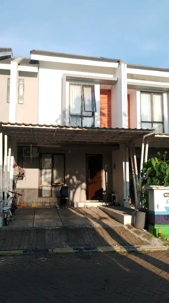 DIJUAL RUMAH DI GRAND BATAVIA DENGAN HARGA MURAH (SHM)