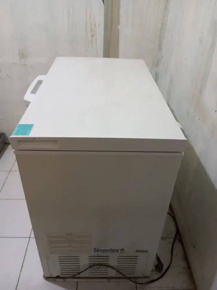 FREEZER  210 LITER  TCL