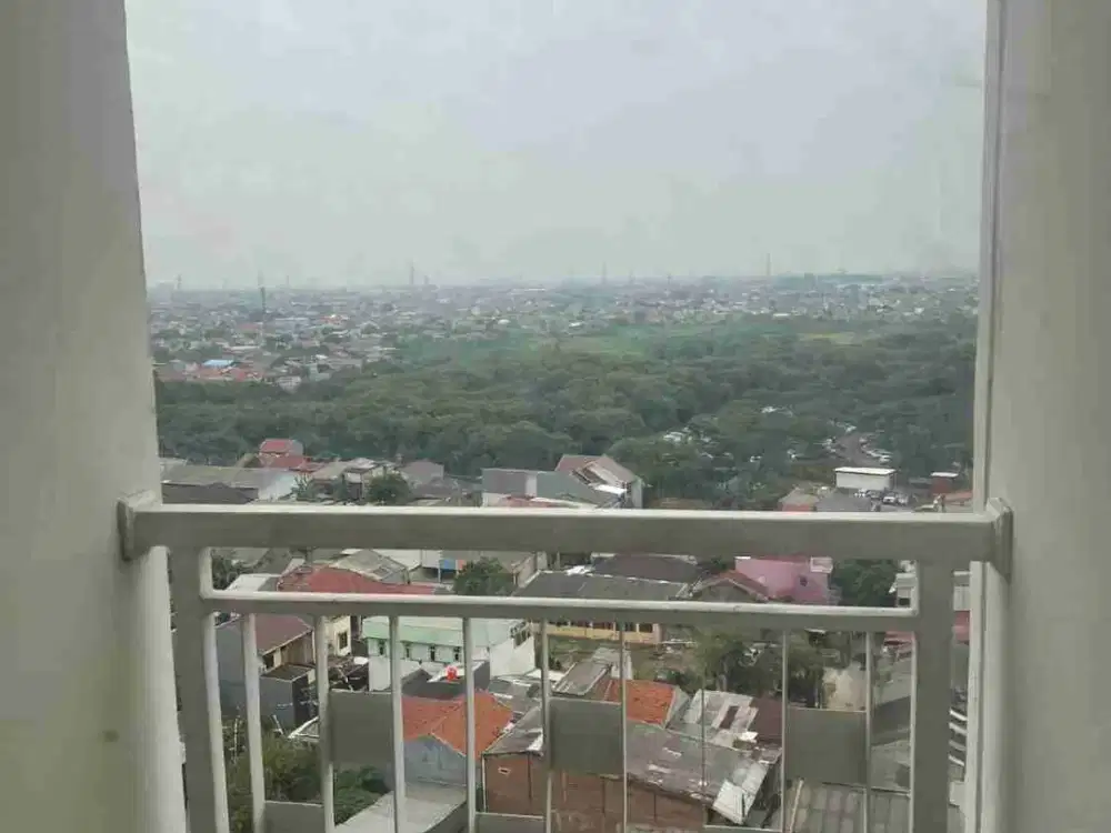 Jual Apartemen The Springlake 2 kamar tidur sudah sertipikat  di Summarecon Bekasi