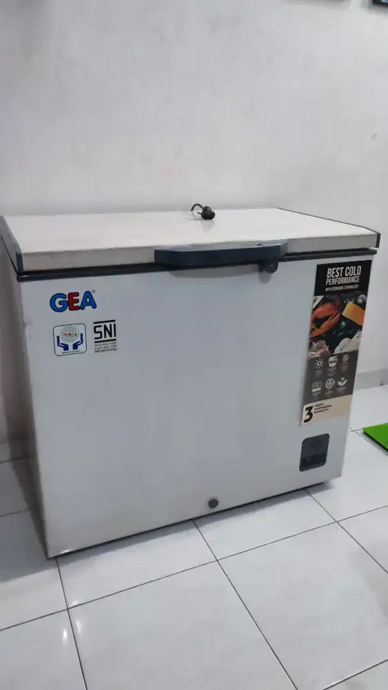 Dijual Freezer Box daerah Cengkareng Barat