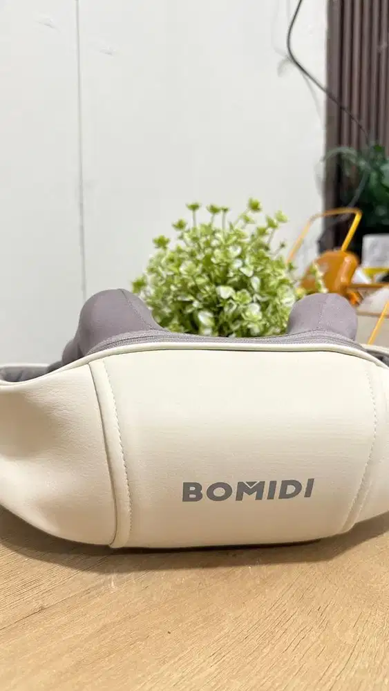 Alat pijat punggung bomidi