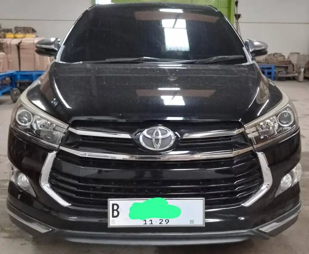 Innova Venturer 2019 AT diesel