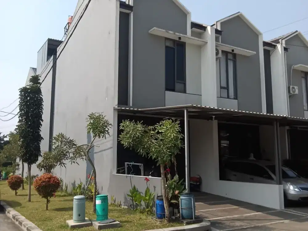 Rumah Hook Cluster Favorit di Taman Kopo Indah 5 - Dekat Playground & Akses Tol