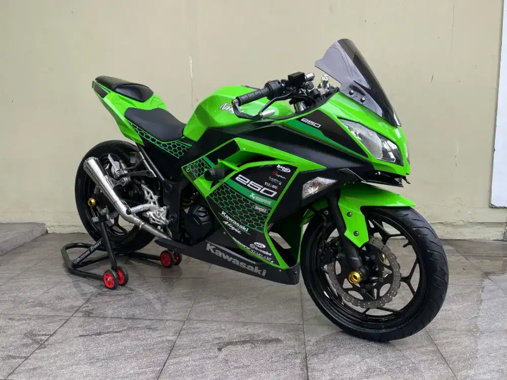 Ninja 250cc surat2 lengkap mati pajak 2thn.