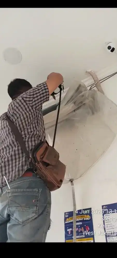 Jasa servis dan perbaikan AC, kulkas, mesin cuci, tambah freon,
