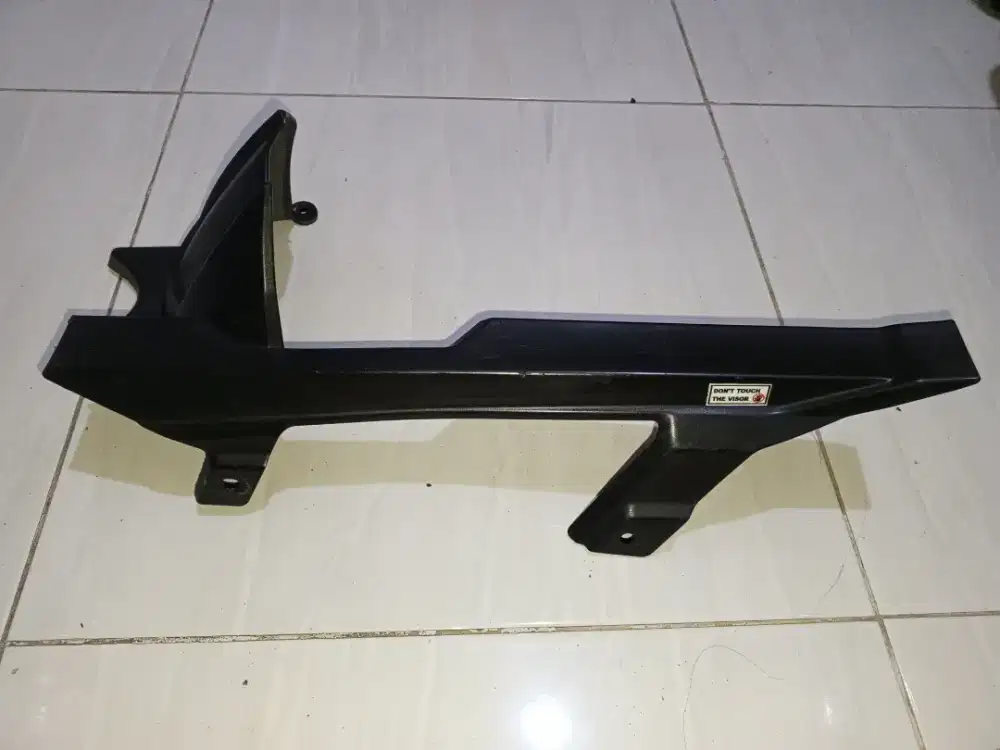 tutup rantai ninja 250 fi orisinil