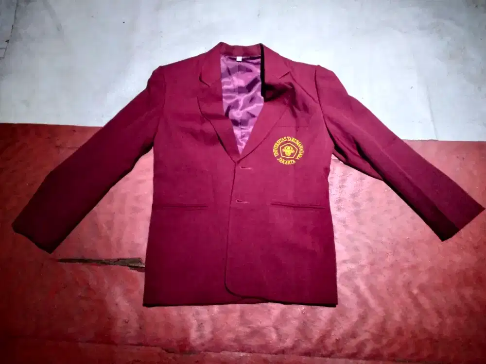 Baju Blezer merah ati