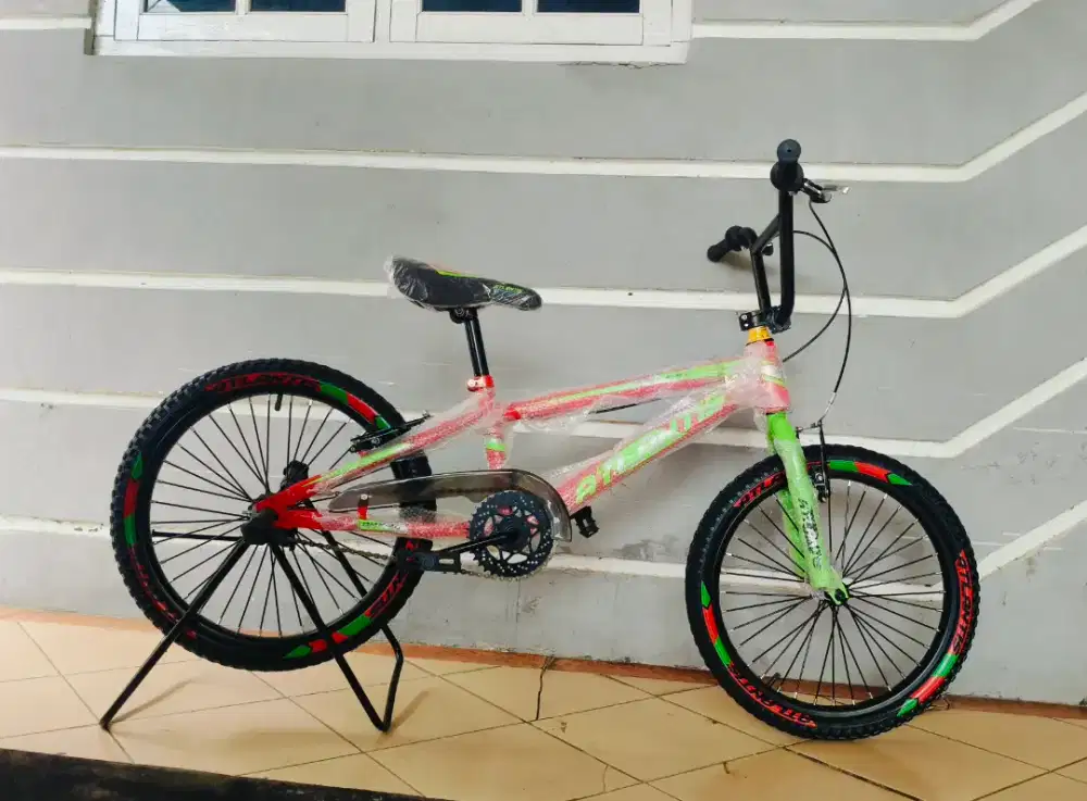Sepeda BMX merek Atlantis uk'20 hrg 670rb net kondisi baru