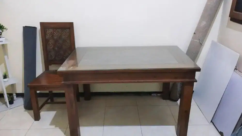 Meja Makan Set Jati