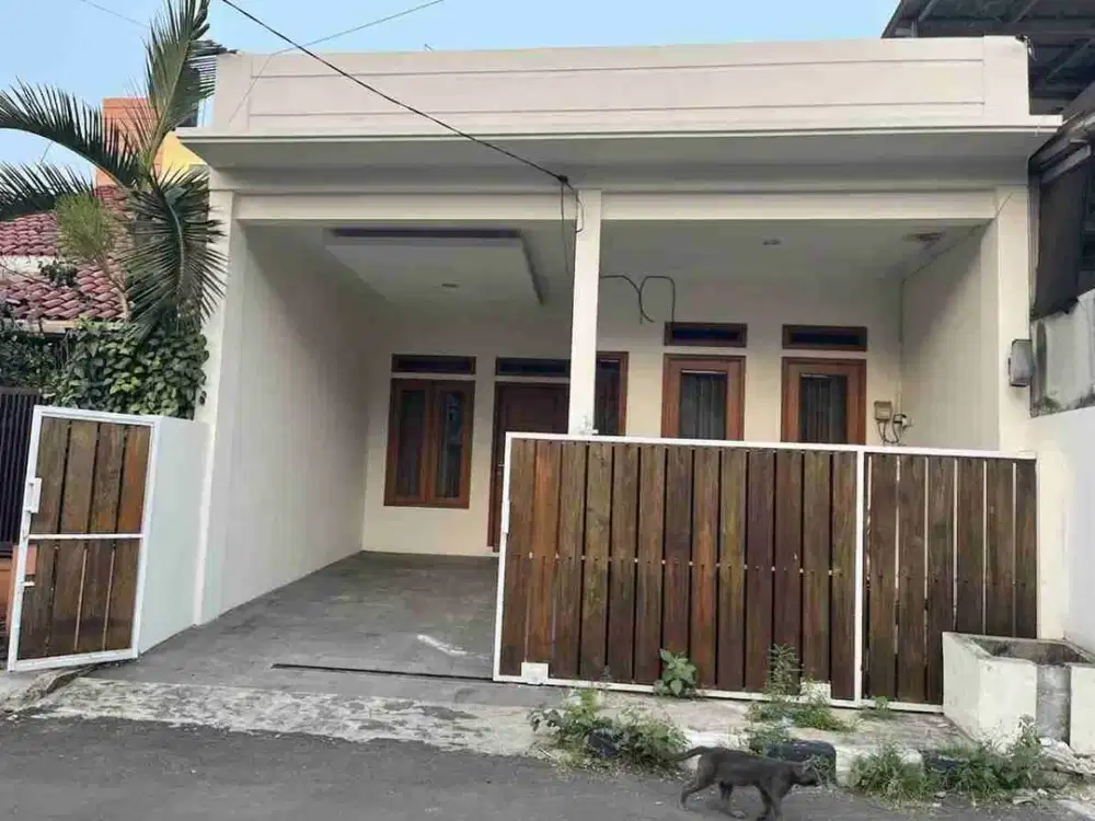 Rumah Dijual di Perumahan Mahkota Simprug - Ciledug Taangerang