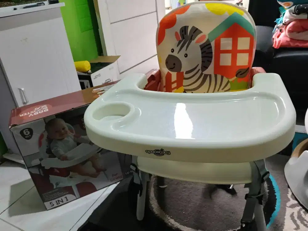 KURSI MAKAN BAYI