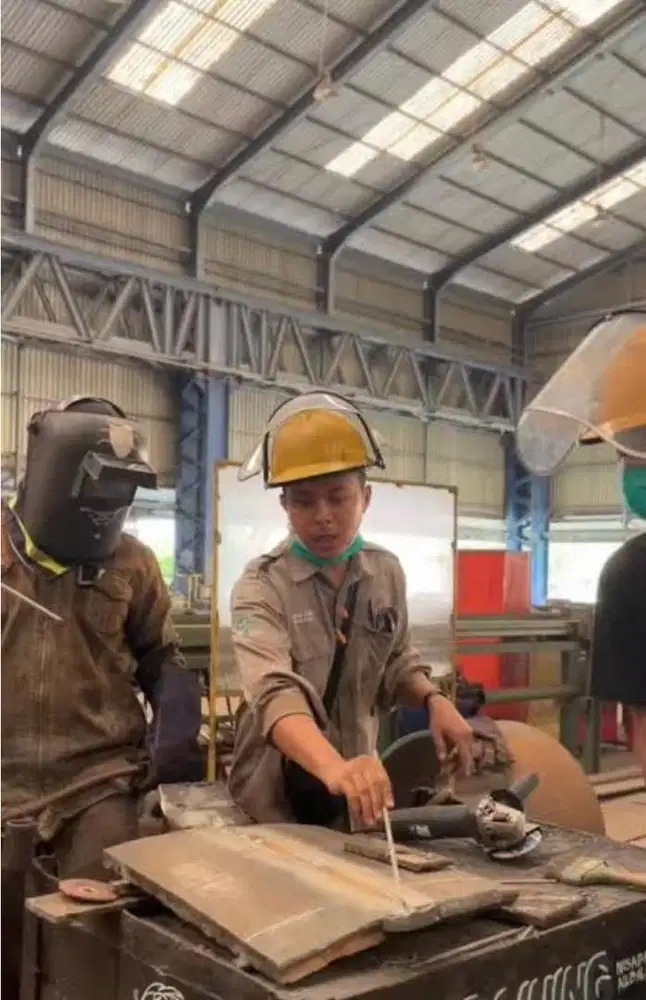 Lowongan kerja bengkel las