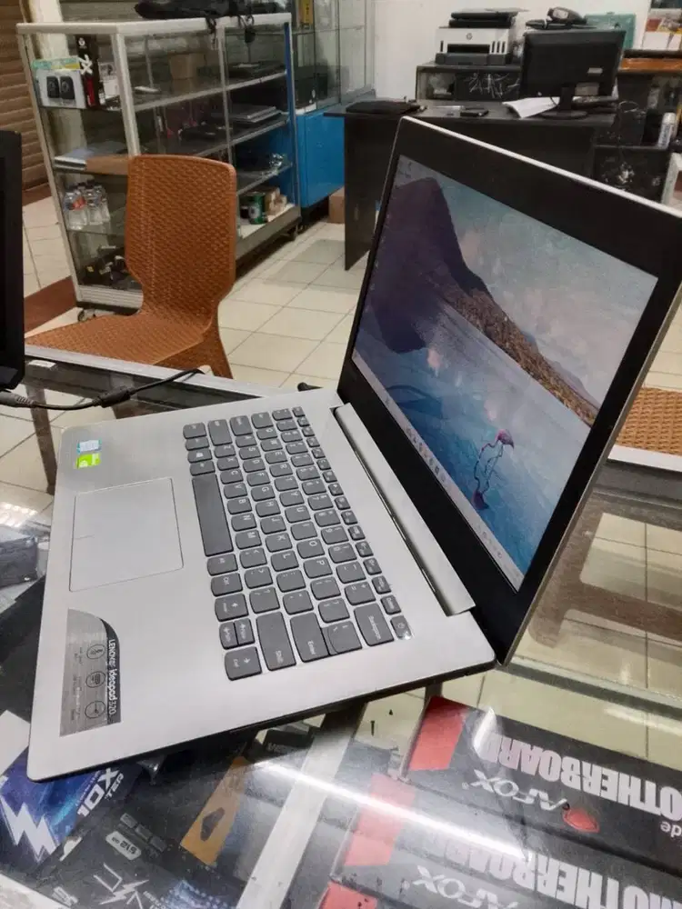 Lenovo 320 double VGA Murah Prosesor Intel Corei3 gen 6