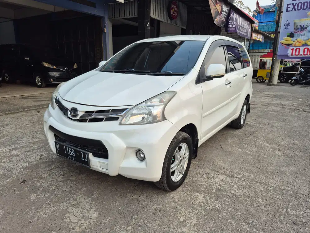 Daihatsu Xenia 2012 Bensin