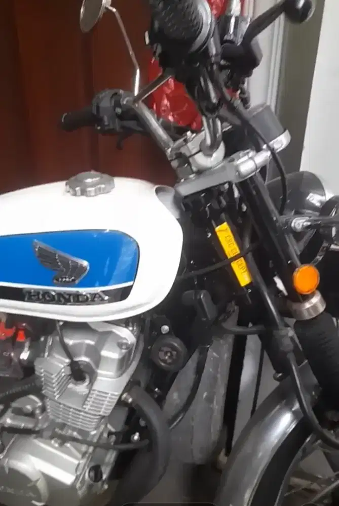 Jual motor kesayangan honda cb 100