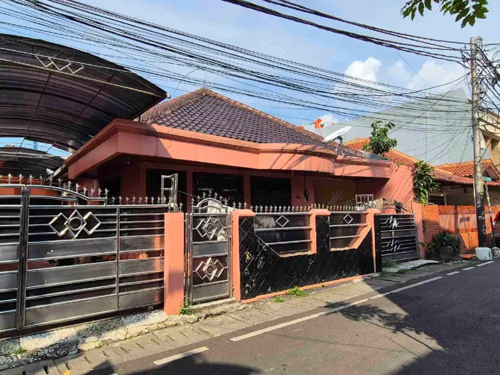 Dijual  murah rumah  harga njop   di Jakarta Pusat  Johar Baru
