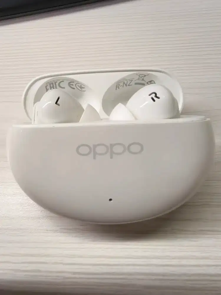 TWS OPPO Enco Air4