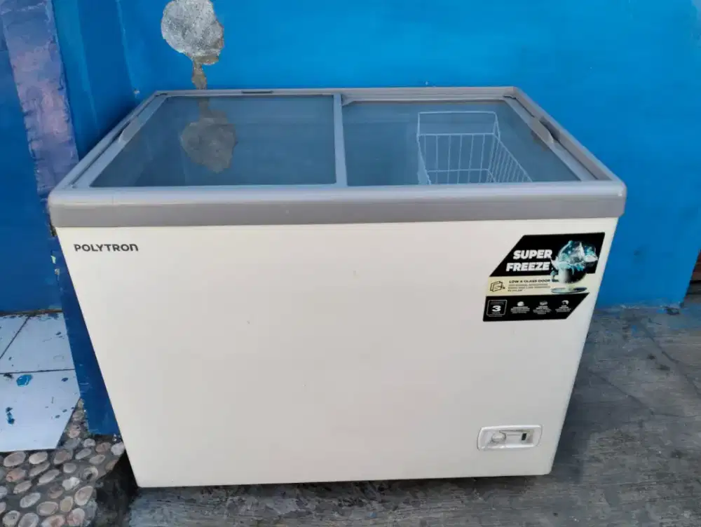 FREEZER POLYTRON PCF329 – KAPASITAS 300L - LOW WATT -  BEKAS TERAWAT!