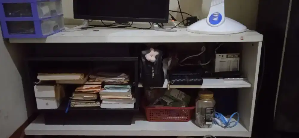 Meja tv bahan kayu