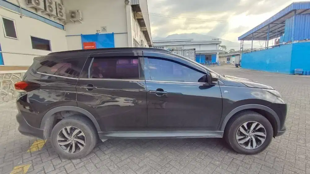 JUAL MOBIL TOYOTA RUSH