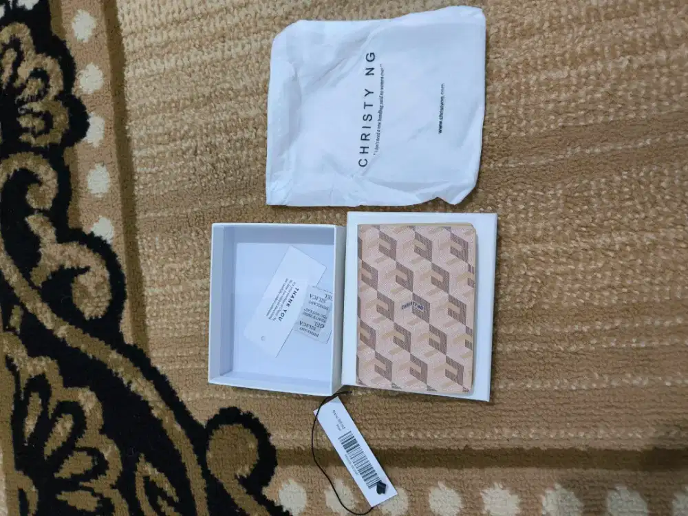 Christy Ng Cardholder