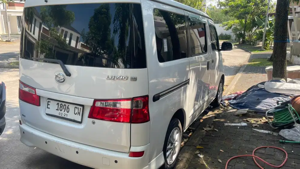 Daihatsu luxio manual