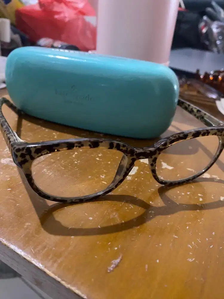 Kacamata kate spade wanita