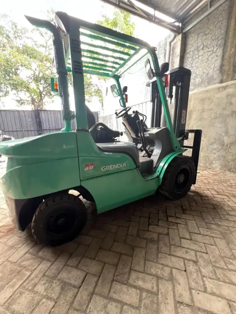 FORKLIFT BEKAS MITSUBISHI GRENDIA 3 TON