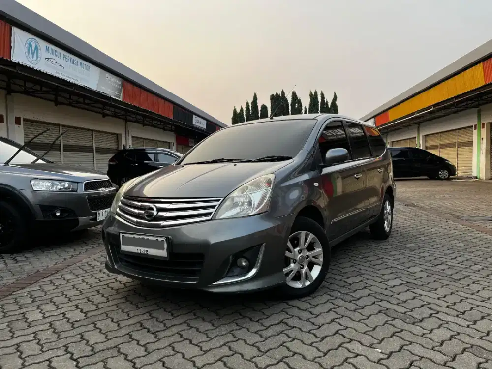 NISSAN GRAND LIVINA XV 2013