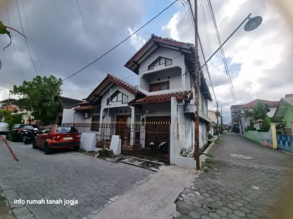 Jual rumah dekat ambarukmo plaza