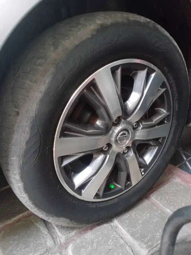 Velg OEM Nissan grand Livina L11 tahun 2017 7.8