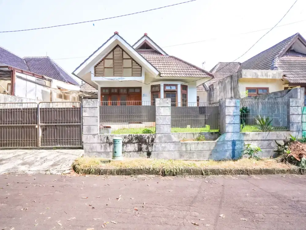 Rumah Luas Strategis 9 Menit ke Stasiun Depok Baru Dibantu KPR J-40782