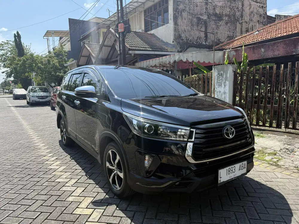 Venturer 2.4 Tahun 2022,km 43 rb