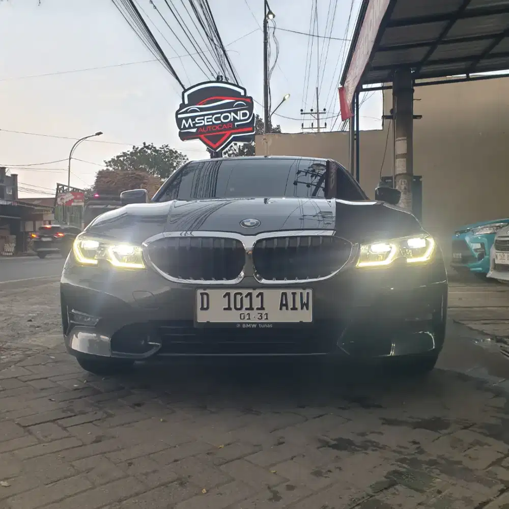 100% OriSTD BMW G20 Dynamic 2.0 Turbo B48 2021/2020 Grey on Black 32KM
