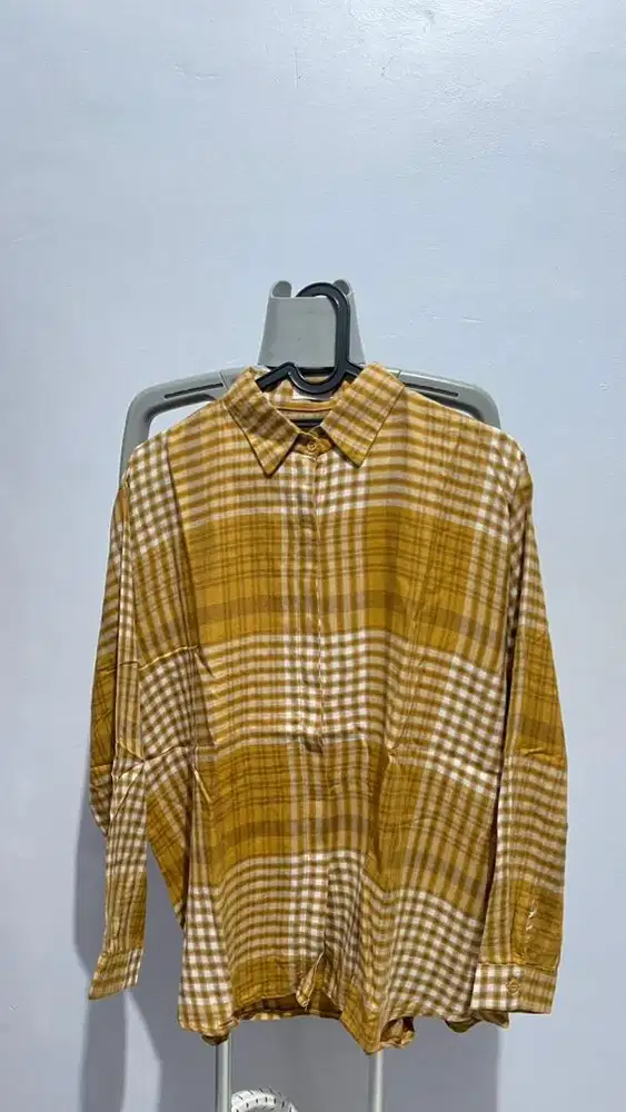 Kemeja Katun Mustard