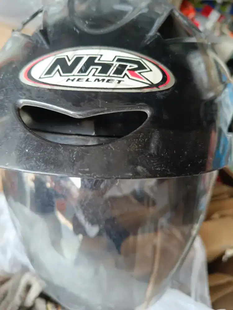 Helm NHR bekas pakai