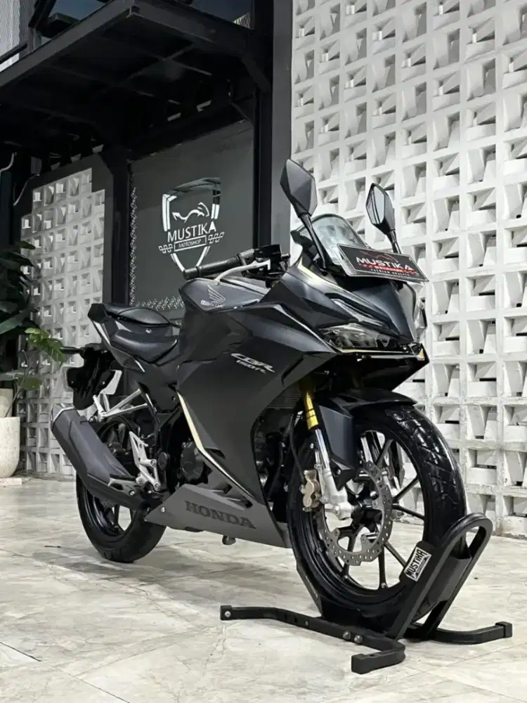 HONDA CBR 150 2024 - Chintia Mustika