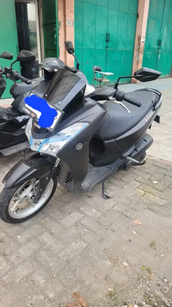 Jual motor second yamaha lexi 2020