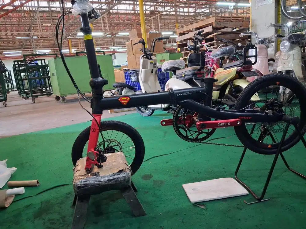 Sepeda lipat dart superman uk.16