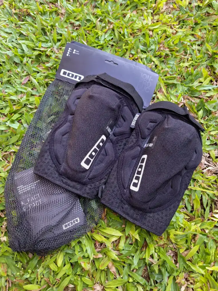 Knee protector/pelindung dengkul sepeda