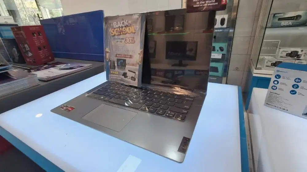 Laptop Lenovo V14-G4-82YT0115ID