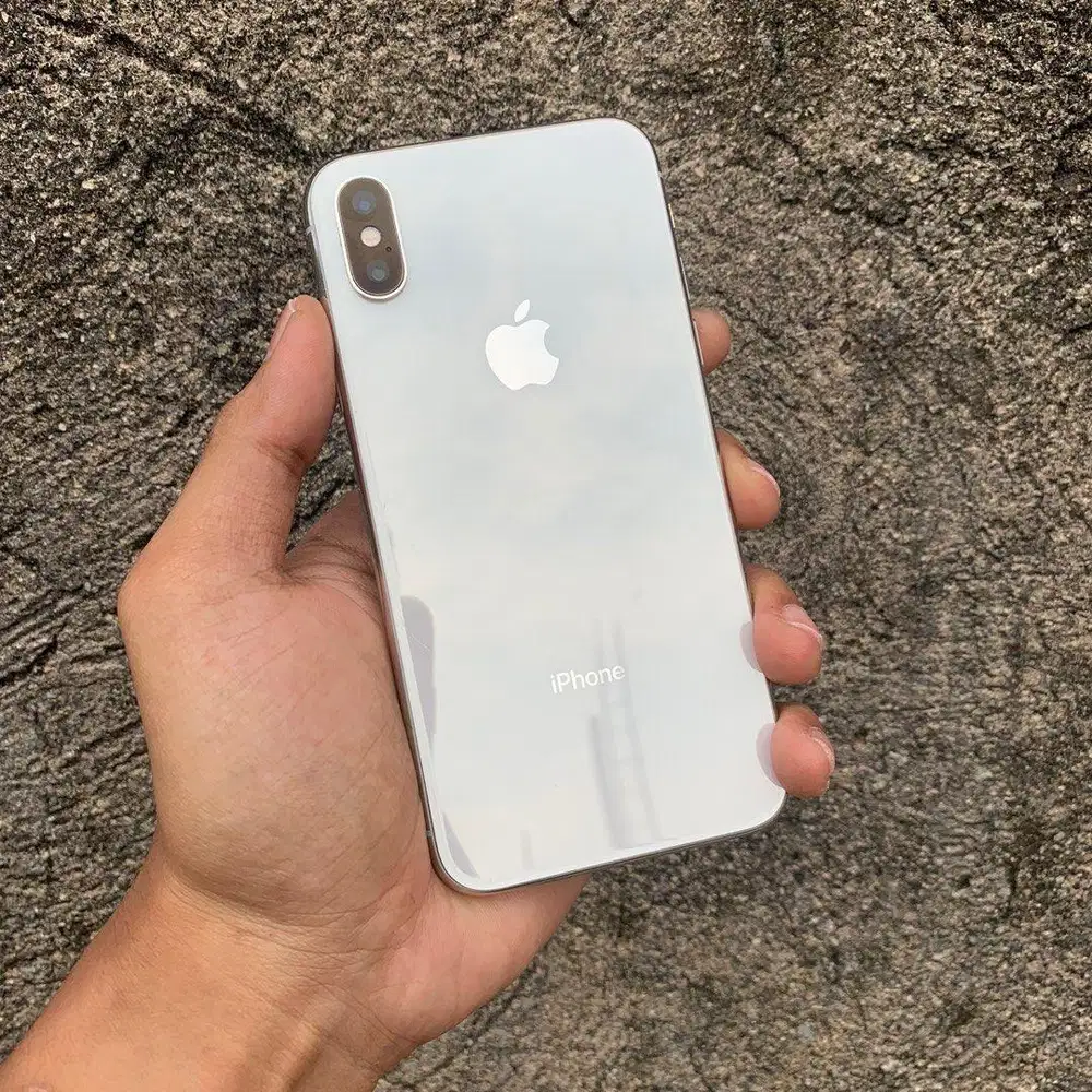 Iphone X 256GB silver  Kardus ada  No minus Tinggal pake  XL only