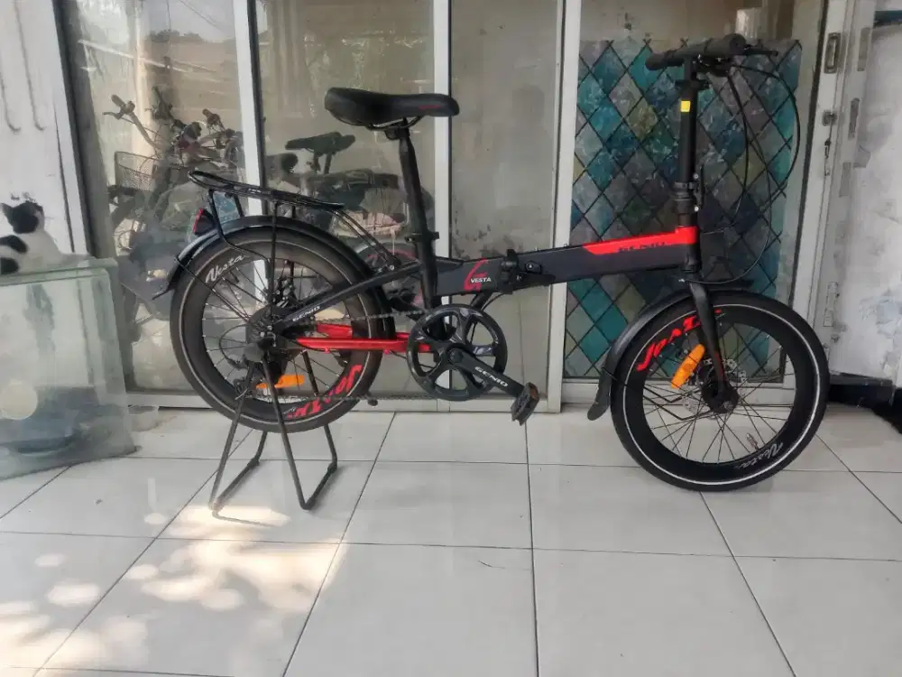 Sepeda lipat uk20 like new