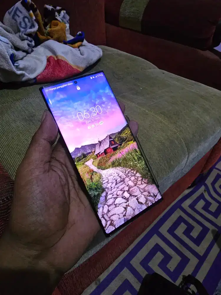 Samsung Galaxy Note 20 Ultra 256GB fullset ada bonus