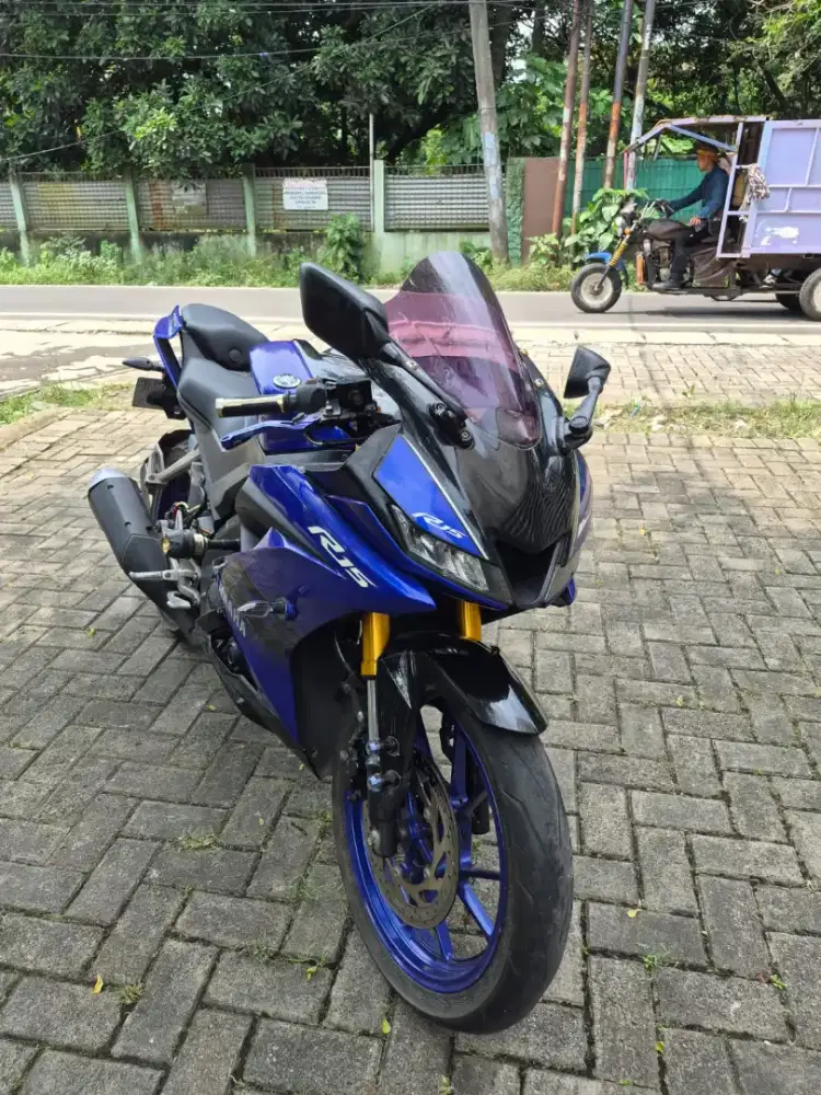 Dijual Yamaha R15 V3 tahun 2019 surat lengkap