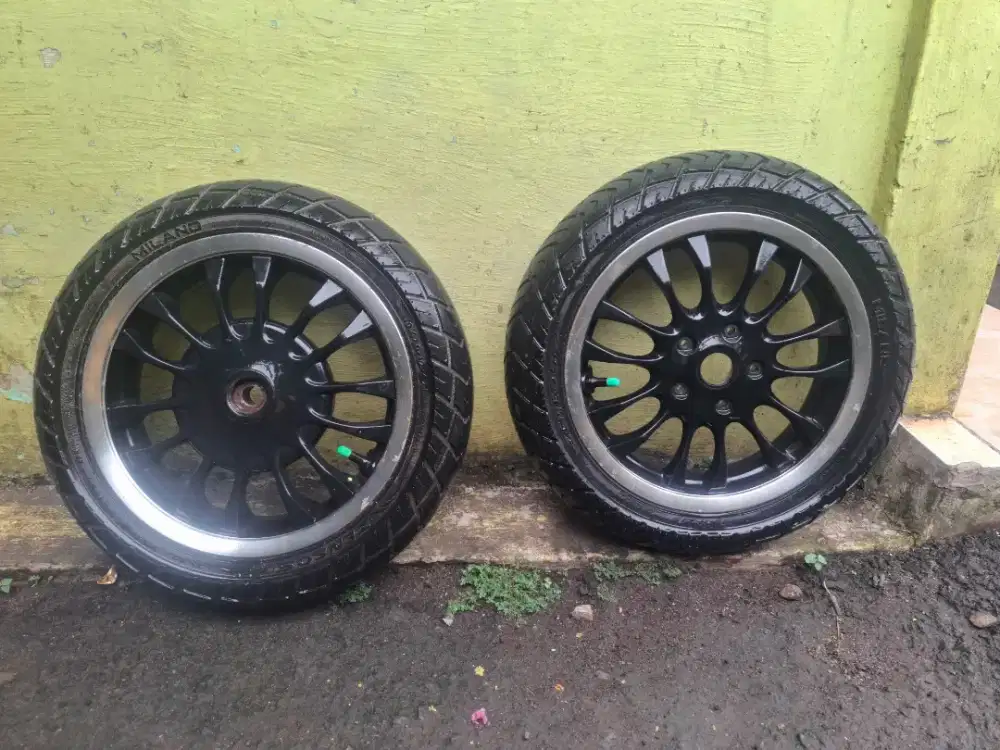 Velg ori bawaan vespa sprint 2020