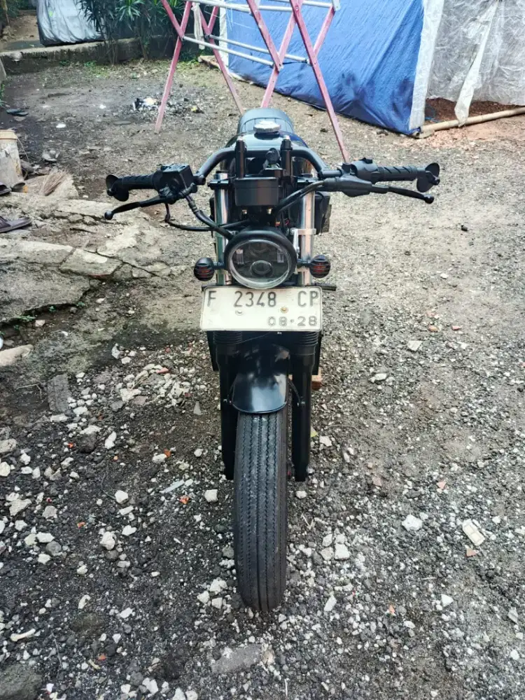 Caferacer Bratcafe basic Byson 2013