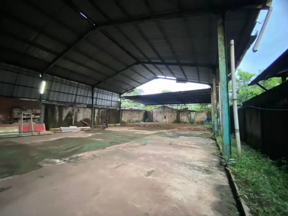 Disewakan Bangunan Gudang Terbuka atau Workshop Dan Lahan Di Bantar Gebang. Kota Bekasi