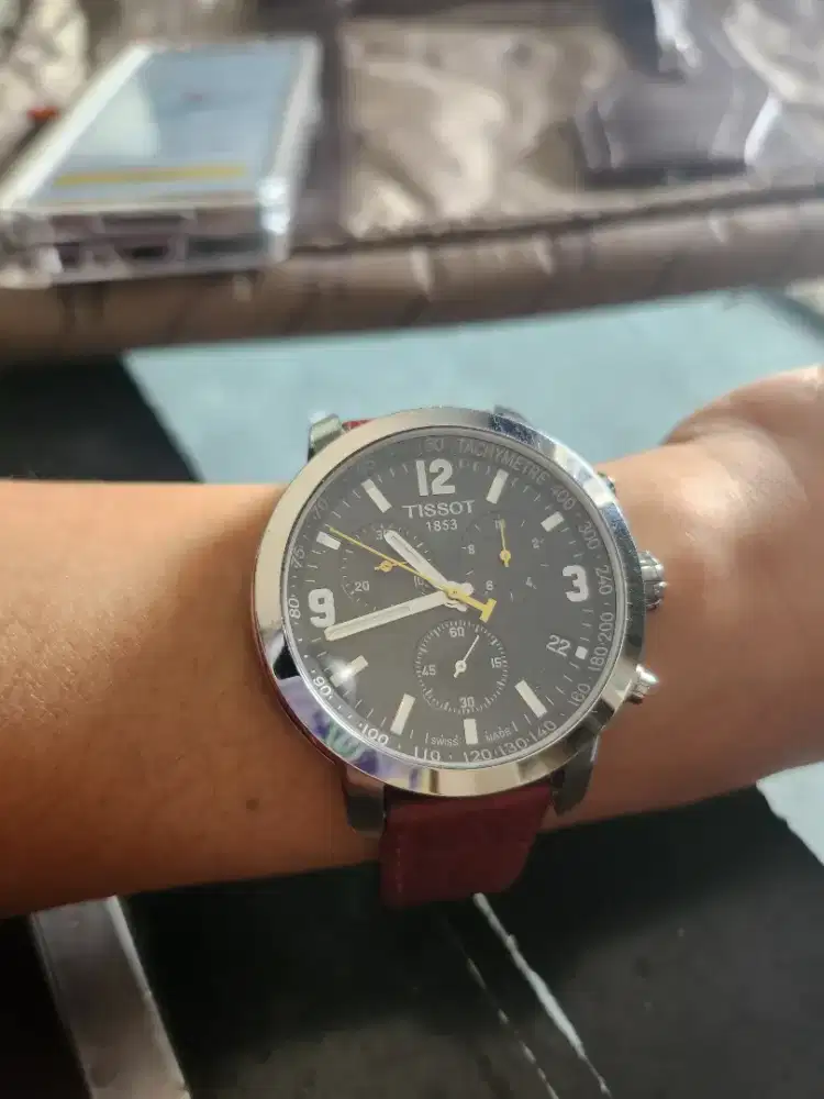 Jam tangan tissot 1853