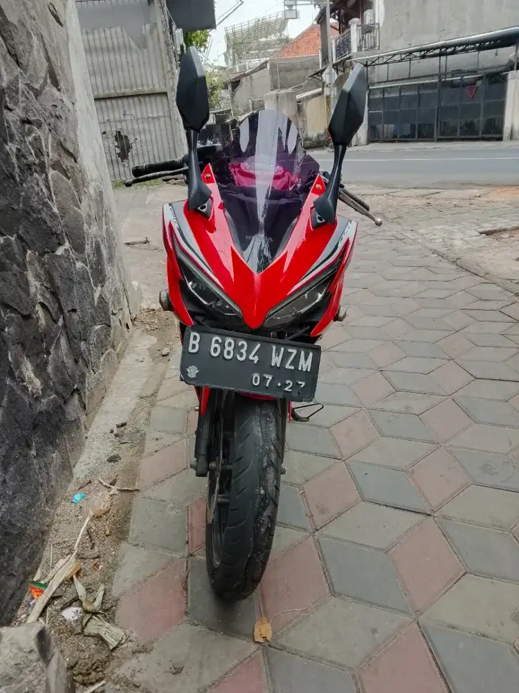 Honda CBR 150r tahun 2018